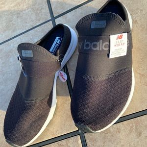 New balance flip strap sneakers, size 9.5D wide.